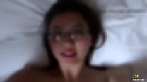 Cô Gái Á Đông Thích Cưỡi Ngựa